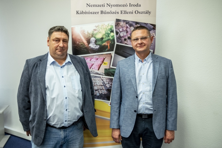 Dariusz Olszewski őrnagy és Michal Kowalczyk hadnagy