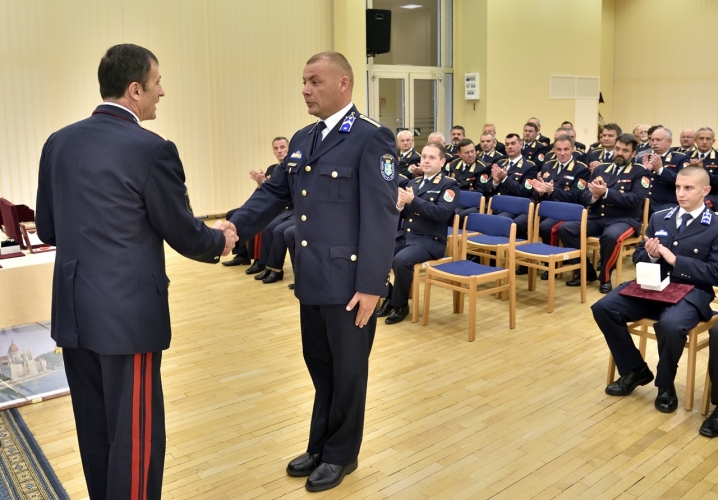 Molnár Csaba r. zászlós elismerése