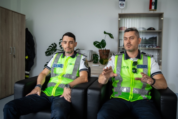 Salánki Ferenc törzsőrmester és Pacurar Andrei főtörzsőrmester 