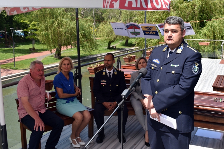 Tóth László r. alezredes