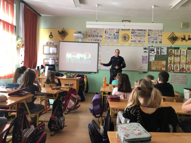 iskola rendőre program