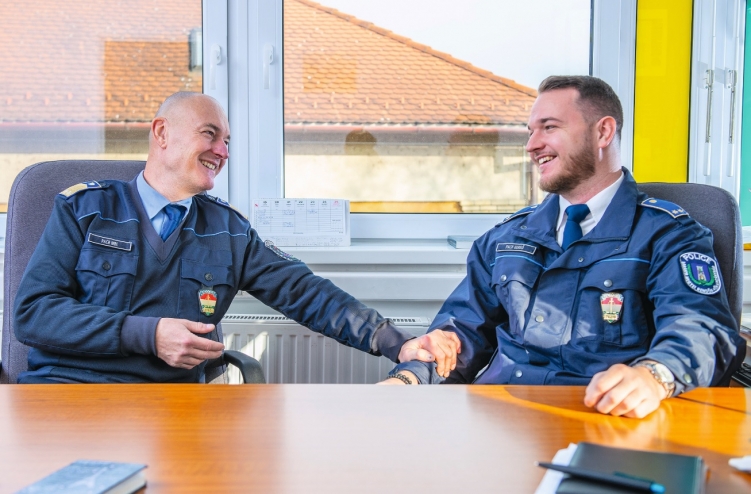 Pach Imre alezredes és Pach Gergő őrnagy