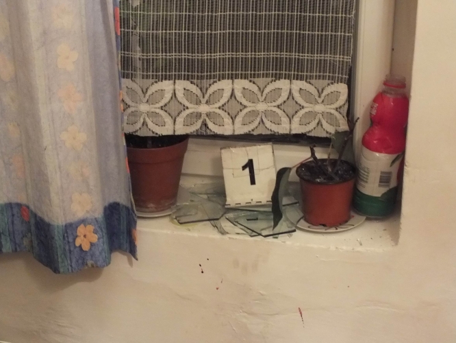 betöréses lopás pápa