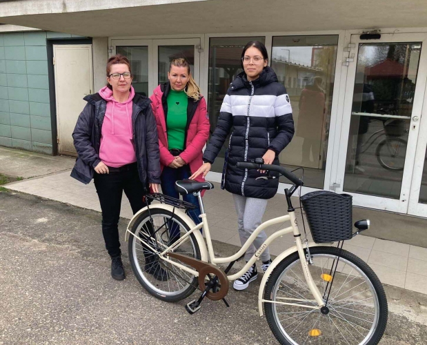 Baranyai Ferencné főhadnagy és Bunász Zsoltné zászlós