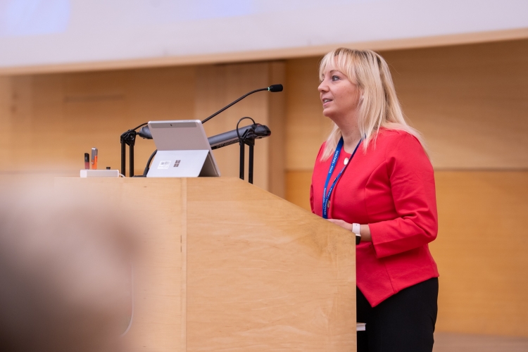 dr. Véghi Anna Réka alezredes