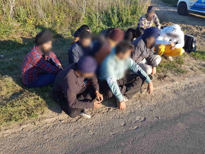 Migránsok Létavértes közelében